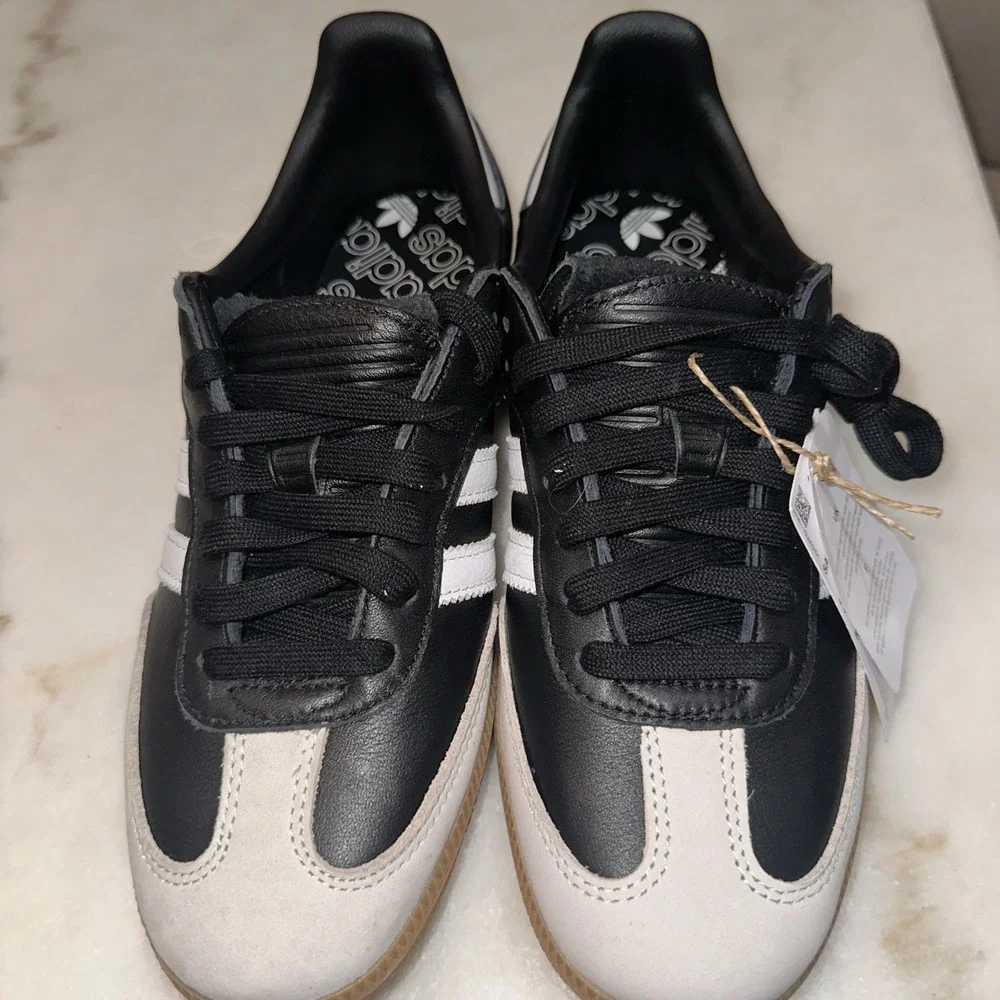 Adidas NWT  SAMBA Originals  Women Shoe Sneakers Fast Shipping IG2010 Size 8.5
